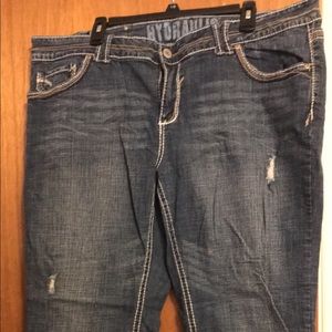 Maurice’s hydraulic capris